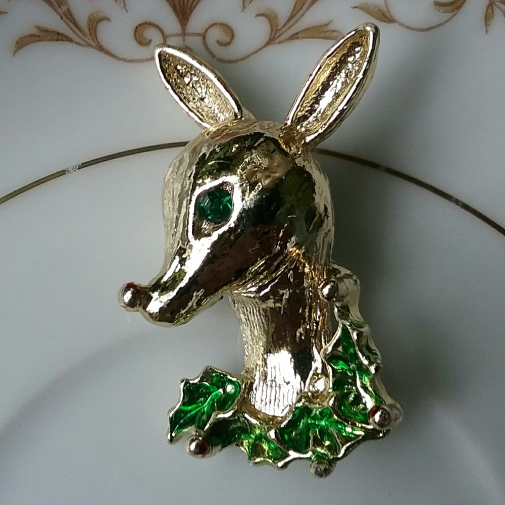 🎄Vtg Bright Gold Christmas Reindeer Brooch🦌